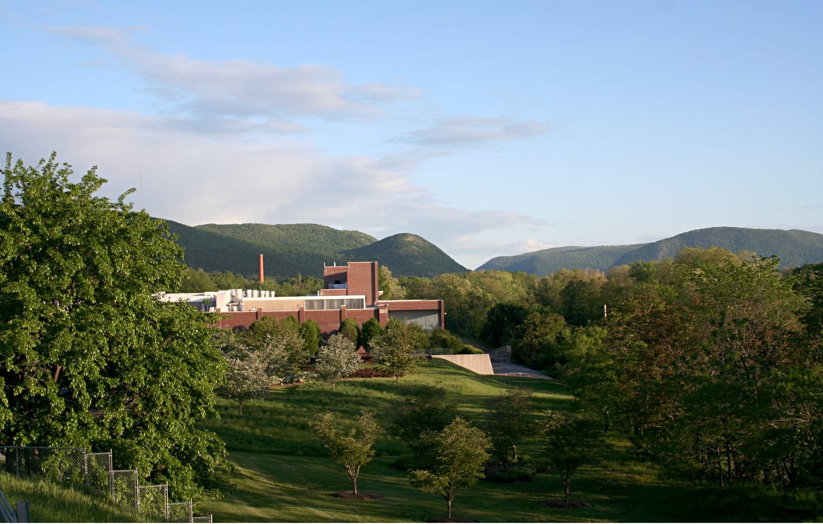 Dia Beacon: A Field Report From the Cathedral on the Hudson