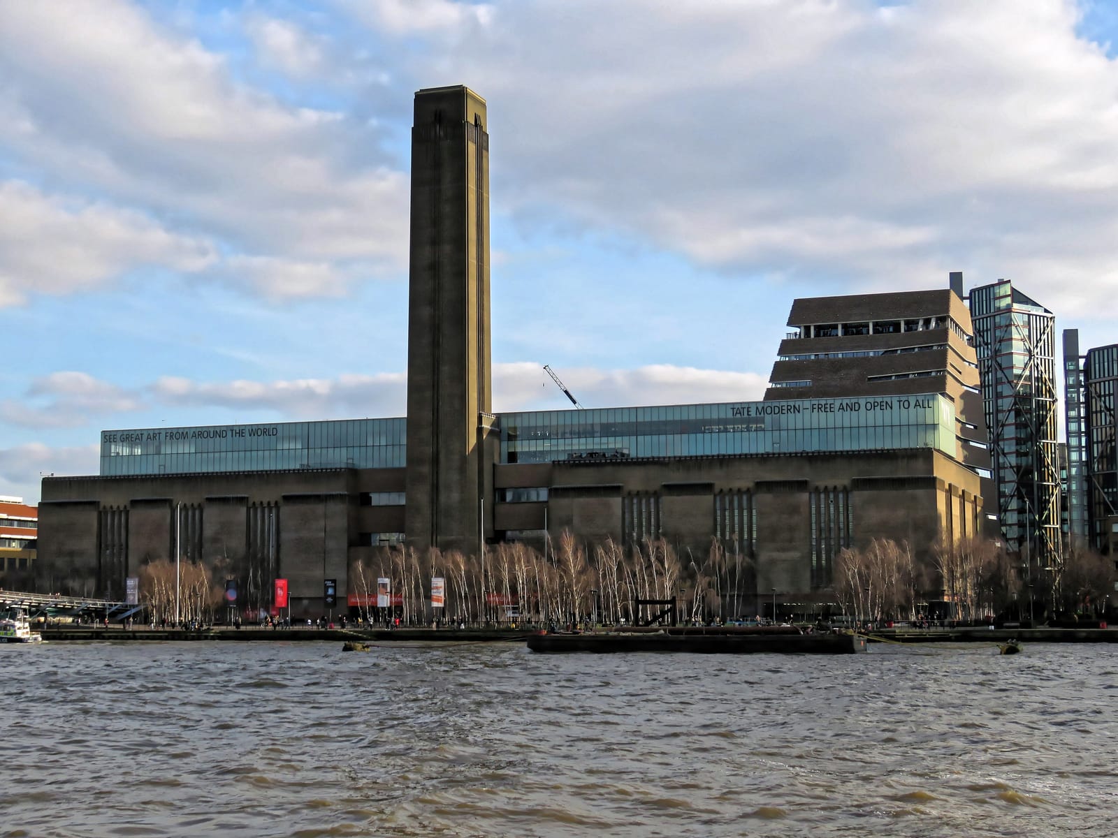 Tate Modern: A Field Guide to the Bankside Power Station